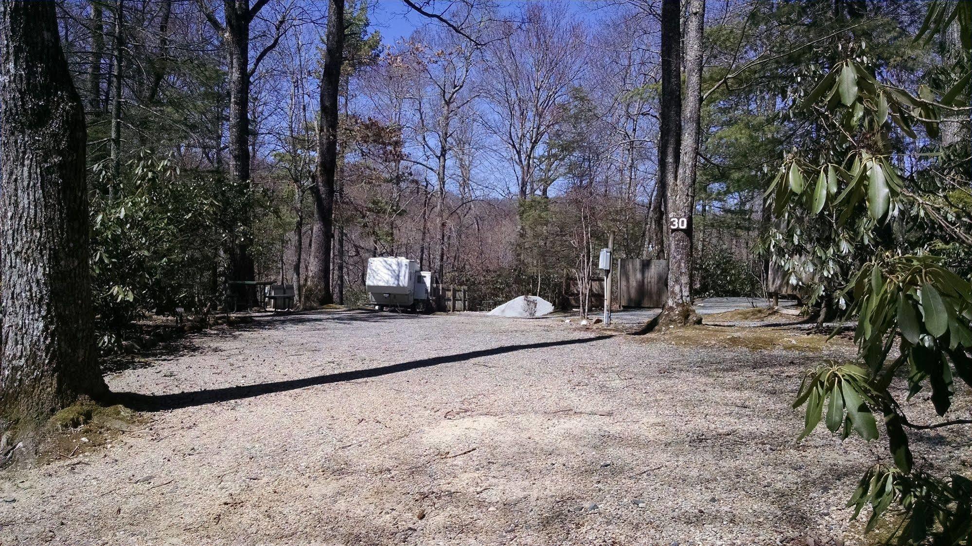 Linville Falls Campground, Rv Park, And Cabins Exterior photo
