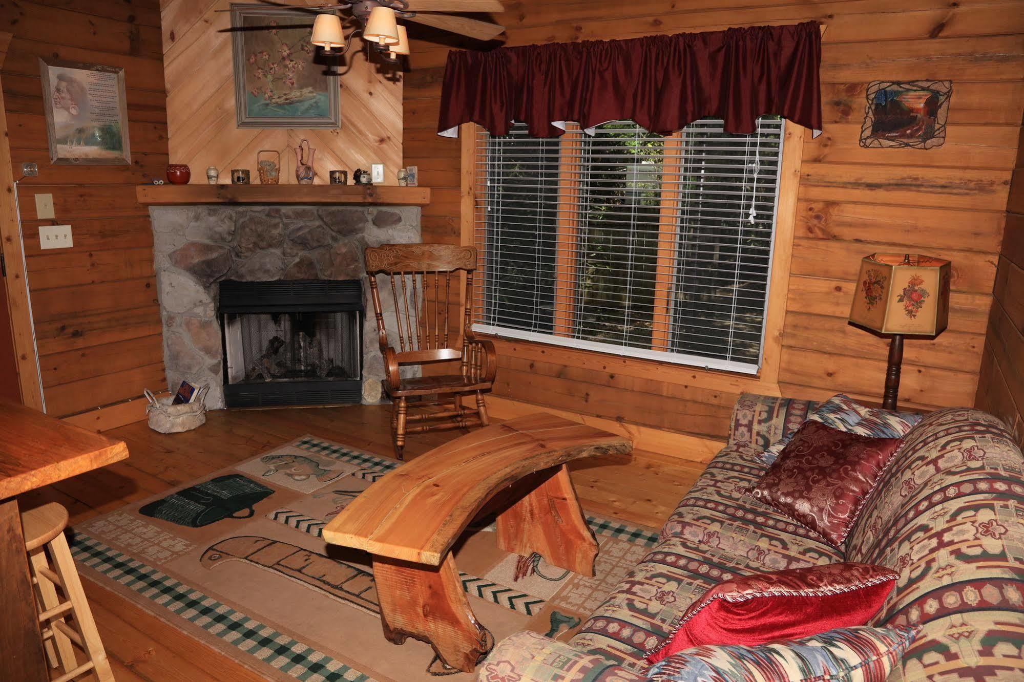 Linville Falls Campground, Rv Park, And Cabins Exterior photo