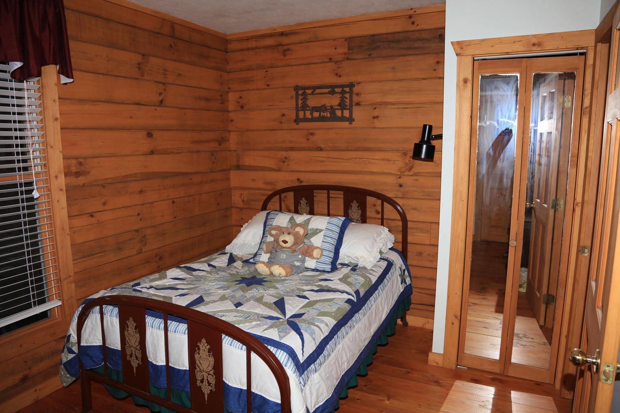 Linville Falls Campground, Rv Park, And Cabins Exterior photo